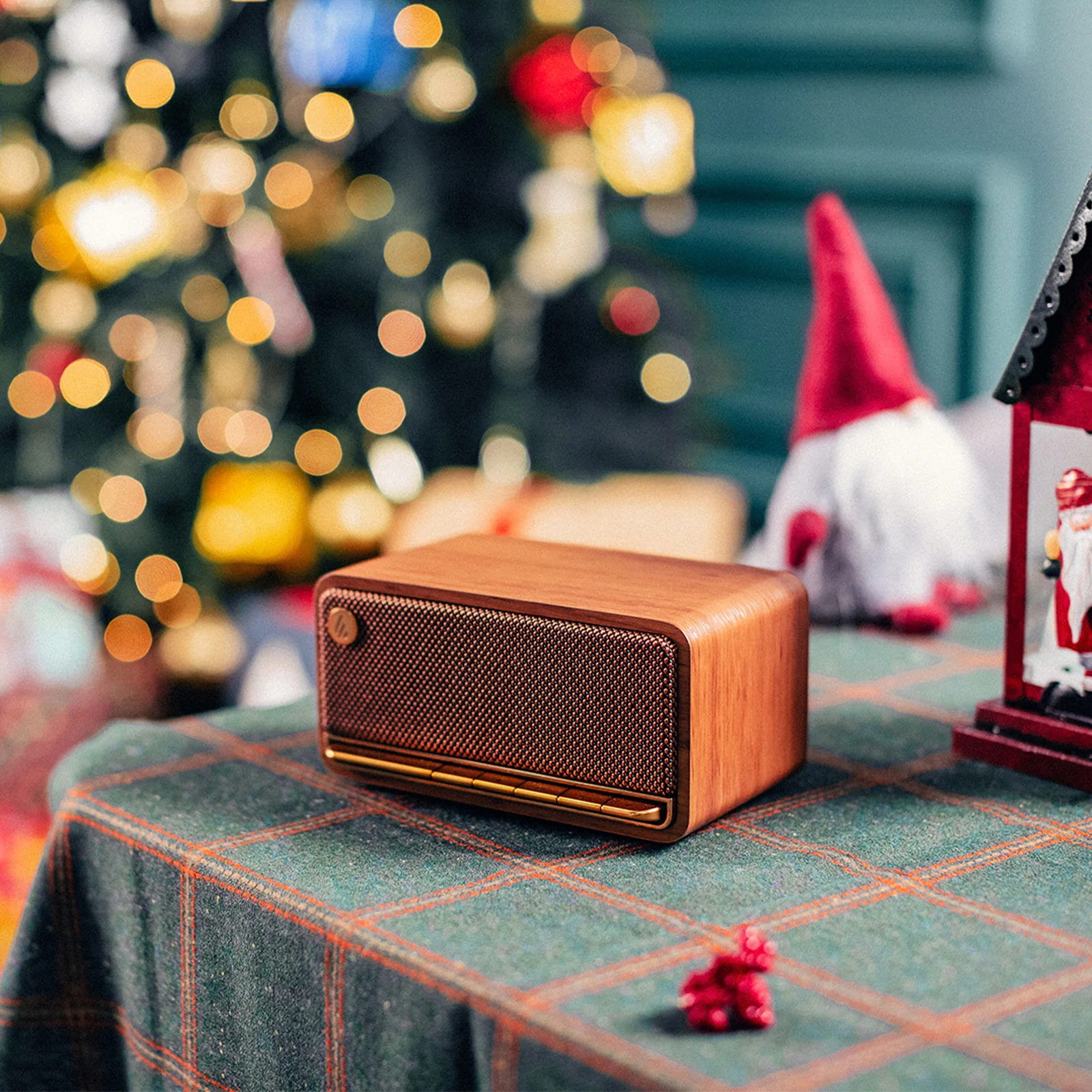 MP230 Portable Bluetooth Speaker - Image 2