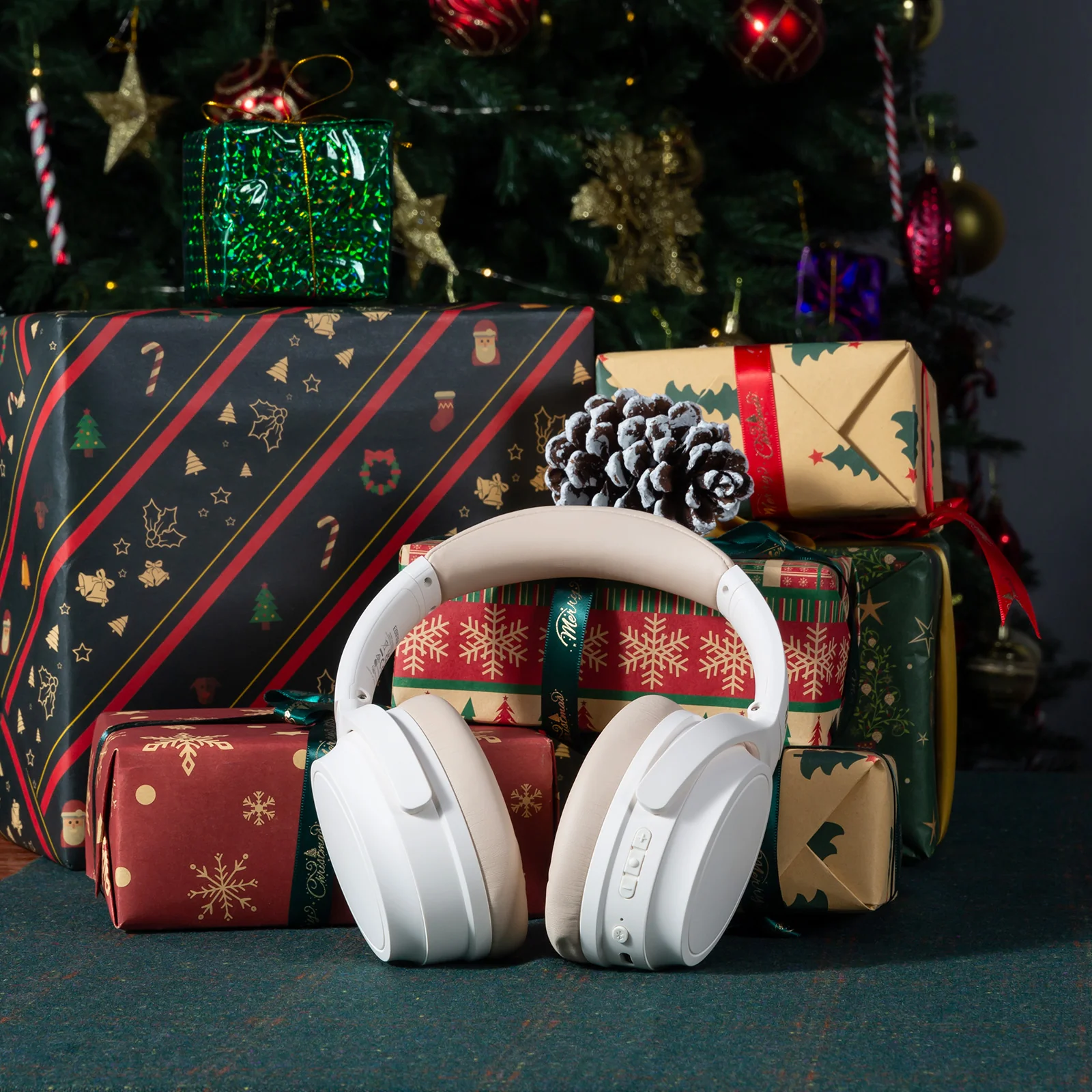 WH700NB Wireless Active Noise Cancellation Over-Ear Headphones - Image 4