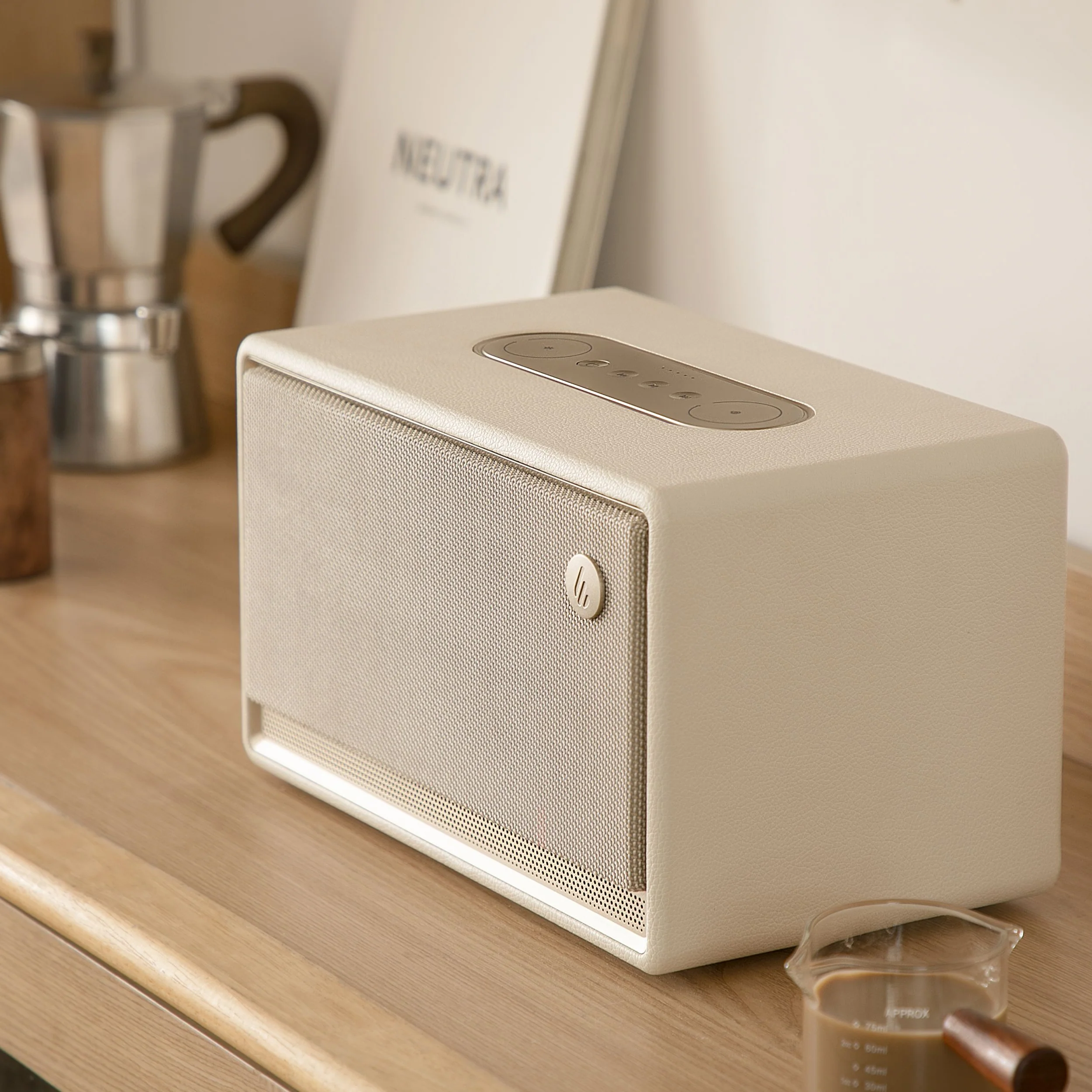 ES300 Tabletop Wireless Speaker - Image 4