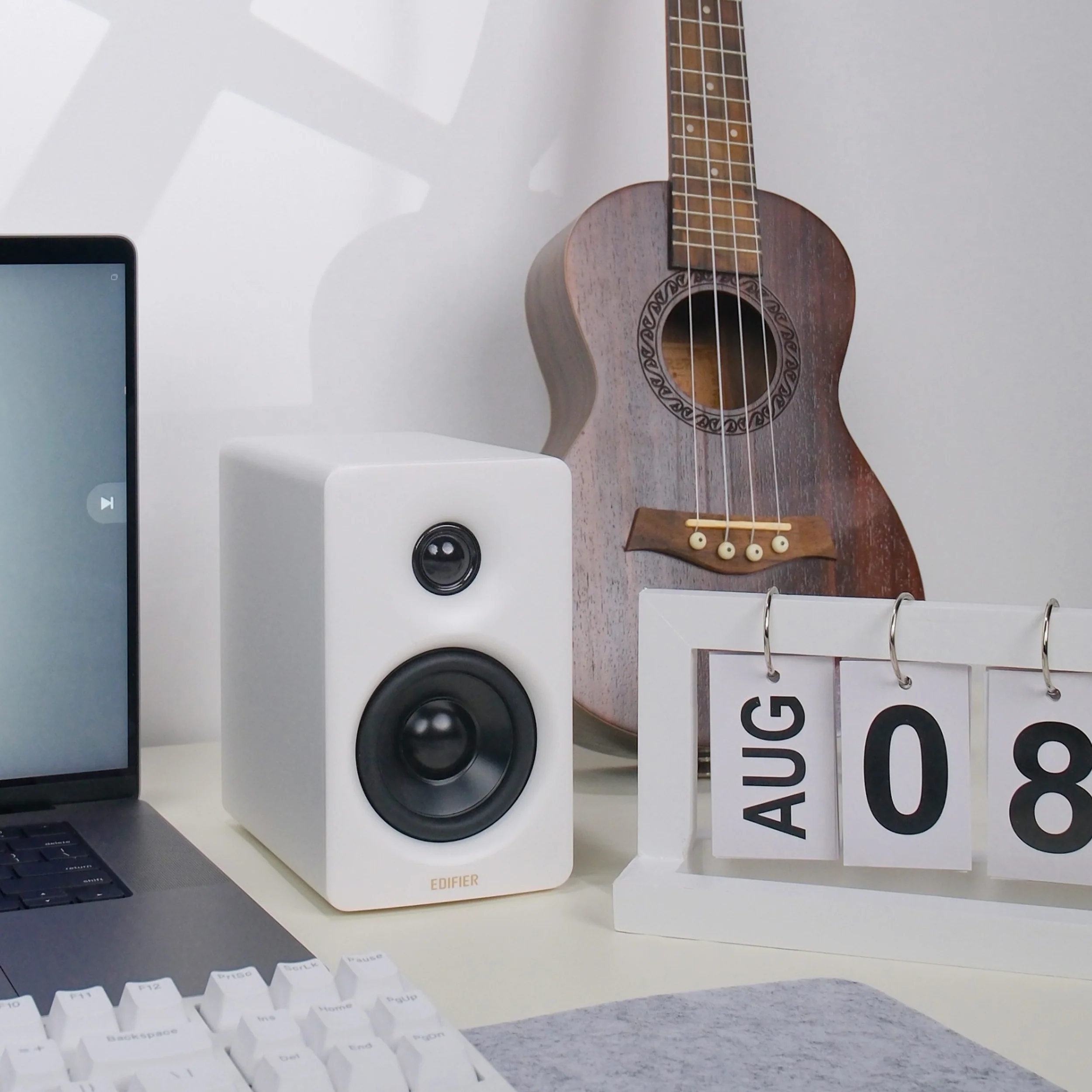 M60 Compact Desktop 2.0 Speakers - Image 4